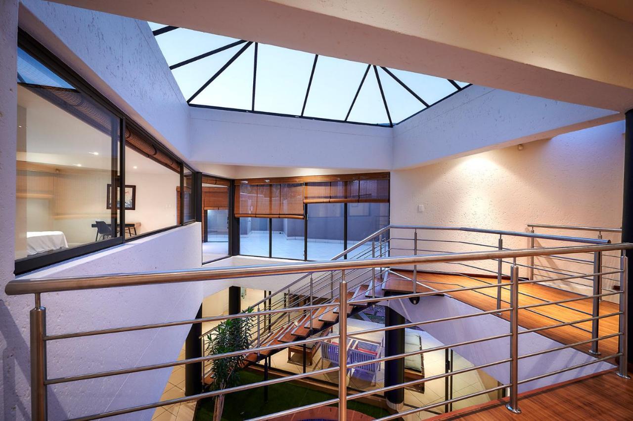 Dynasty Forest Sandown Serviced Apartments & Self Catering Hotel Johannesburgo Exterior foto